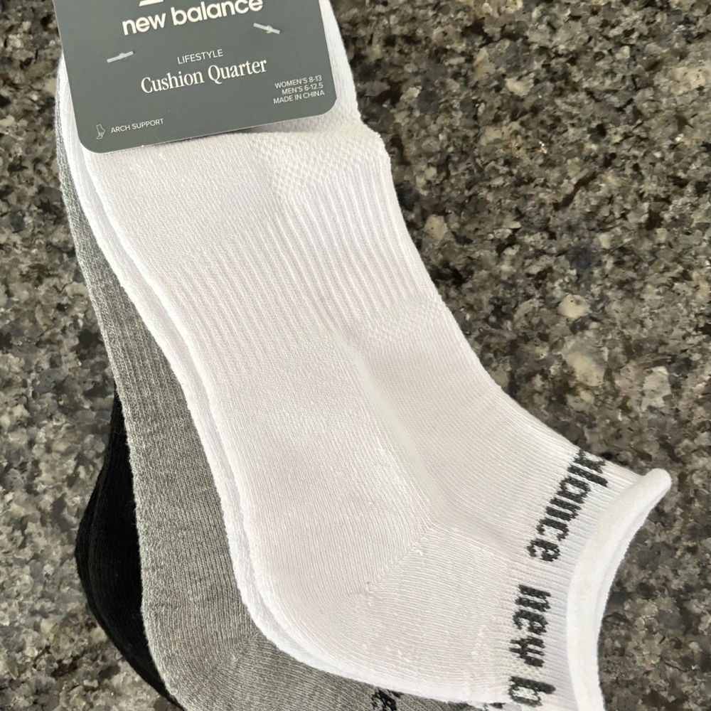 New Balance Lifestyle Cushion Quarter Socks, M/L, 3-Pack, Brand New With Tags